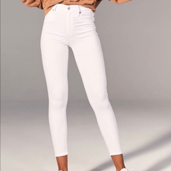 Abercrombie & Fitch Denim - Abercrombie & Fitch White Skinny Jeans Sz 27